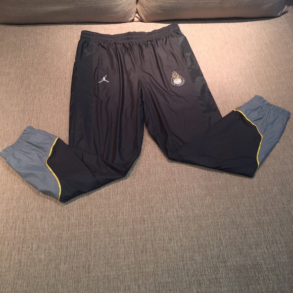Jordan Legacy Aj4 Woven Pants 